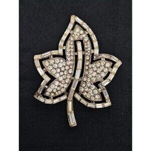 Crystal Rhinestone Maple Leaf Brooch Pin Vintage Unsigned, Missing Stone